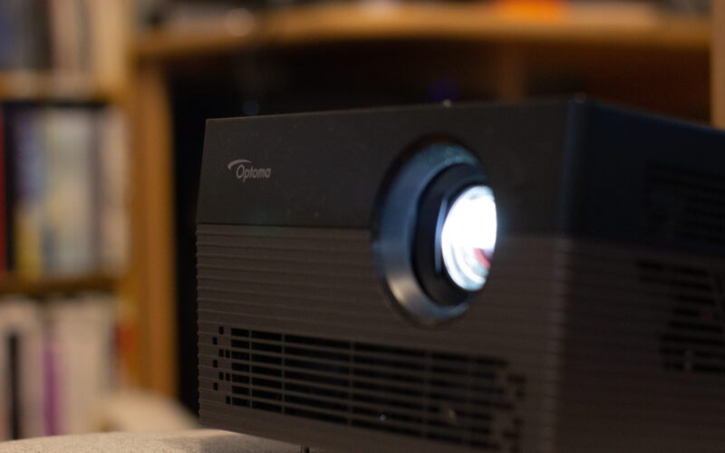 Optoma UHL55