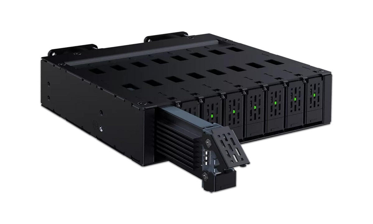 CP121 ICY DOCK wysunięty dysk